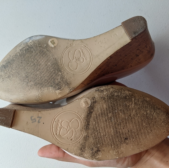 J's by Jessica nude wedges - Picture 4 of 4